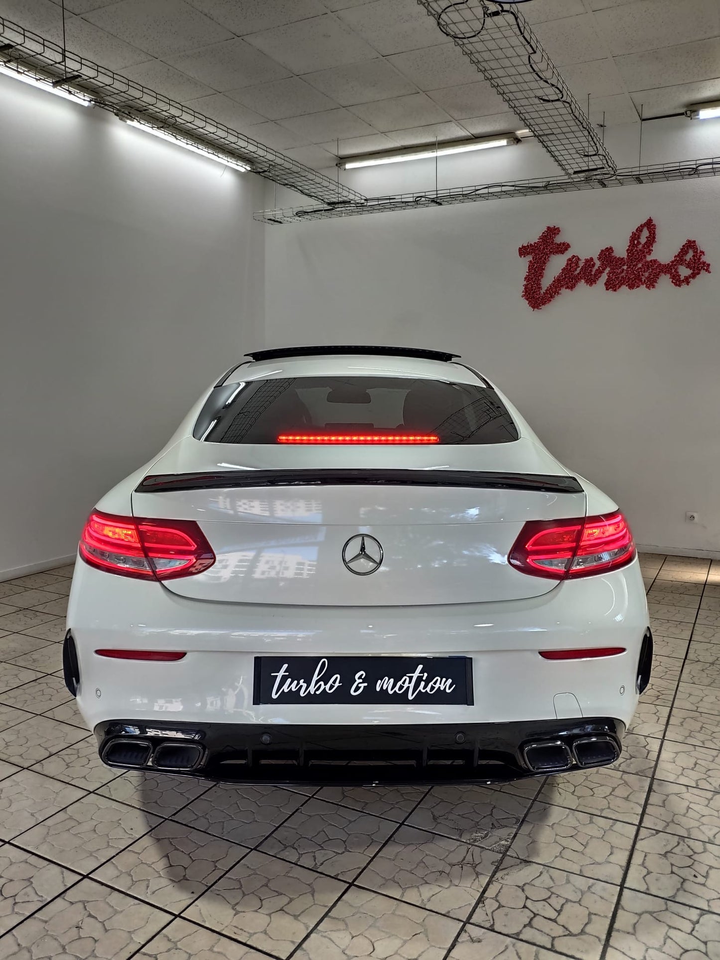 MERCEDES CLASSE C COUPÉ C220D PACK AMG