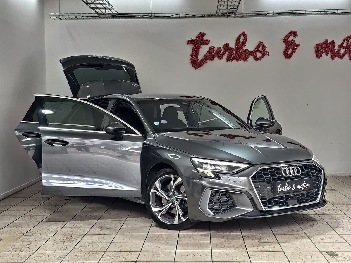 AUDI A3 8Y S-LINE