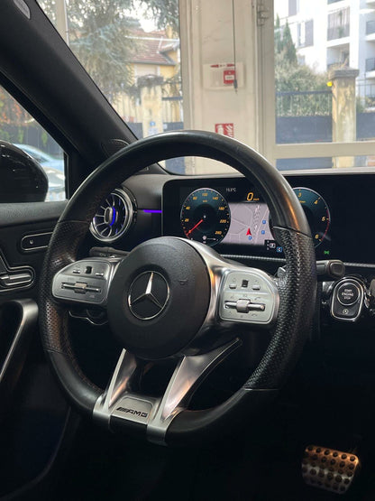 Mercedes classe A PACK AMG - FULL OPTIONS - SUIVI COMPLET - TOIT OUVRANT - ÉCLAIRAGE D'AMBIANCE LED - SONO FOCAL - APPLE CAR PLAY - RECHARGE PAR INDUCTION - SIÈGES ÉLECTRIQUES - 2ÈME MAIN