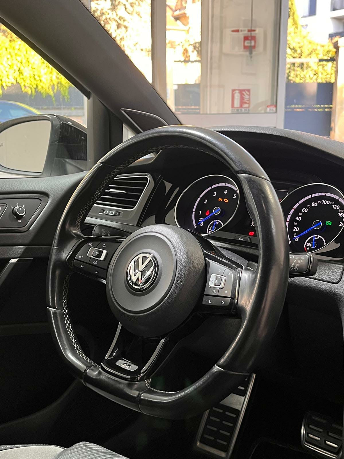 VOLKSWAGEN GOLF 7R 4 MOTION