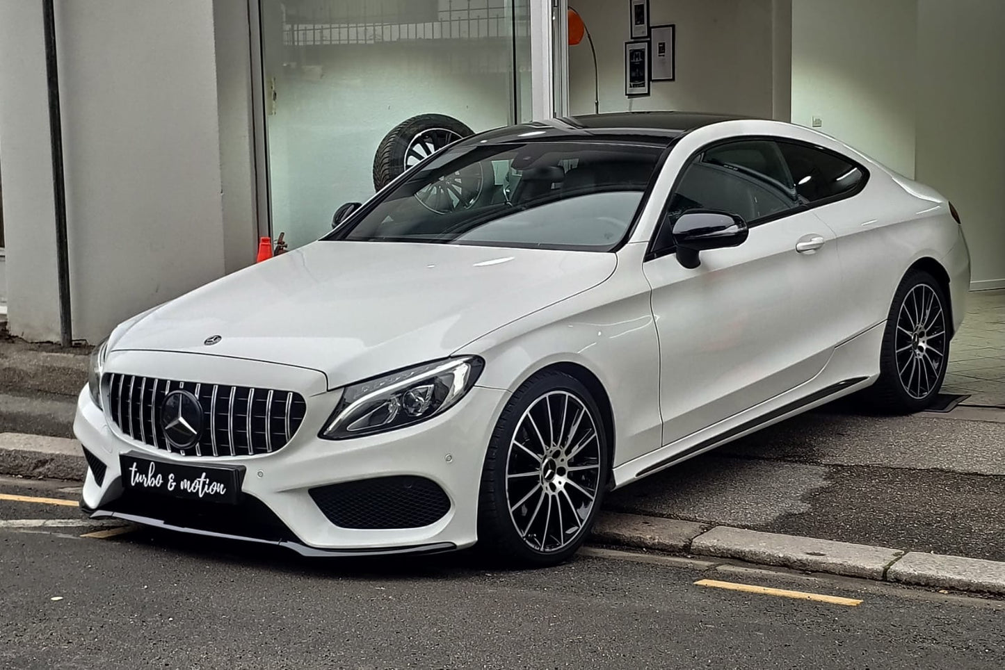 MERCEDES CLASSE C COUPÉ PACK AMG